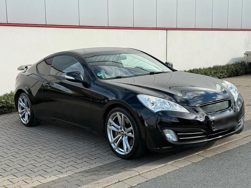 Schwarz Gebraucht 2011 Hyundai Genesis Coupé | 11.500 € (Fairer Preis) - Bild 1/4