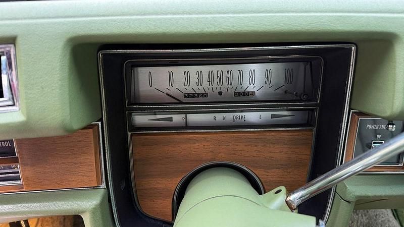 Gebraucht Cadillac Coupé DeVille 242 PS (177 kW) 1974 Weiß Coupé
