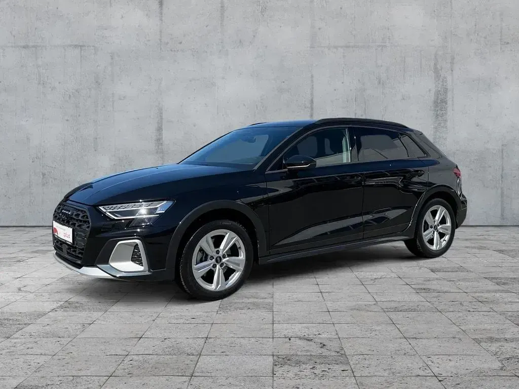Gebraucht Audi A3 204 PS (150 kW) 2025 Mythosschwarz metallic Limousine