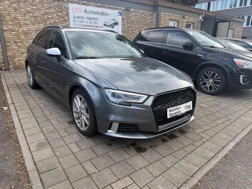 Gebraucht Audi A3 Sport 150 PS (110 kW) 2017 Grau Limousine