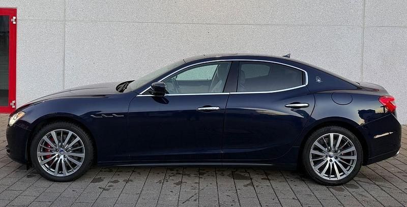 Gebraucht Maserati Ghibli 275 PS (202 kW) 2015 Blau Limousine
