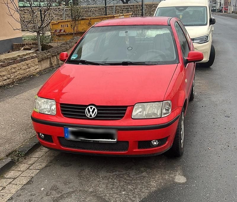 Gebraucht VW Polo 69 PS (50 kW) 2001 Rot Kleinwagen