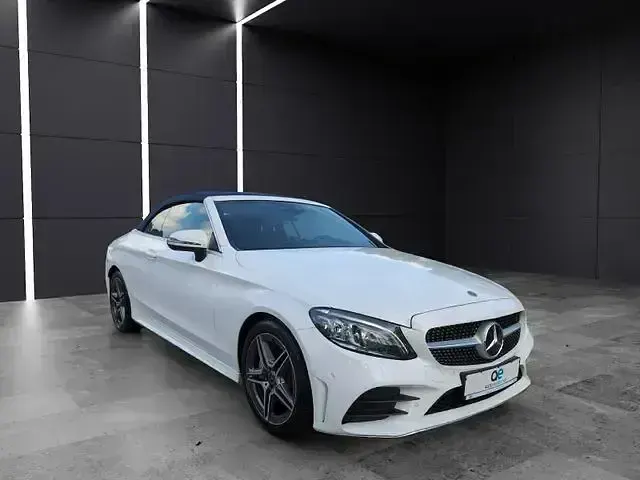 Gebraucht Mercedes C300 AMG line 245 PS (180 kW) 2019 Polarweiss Cabrio