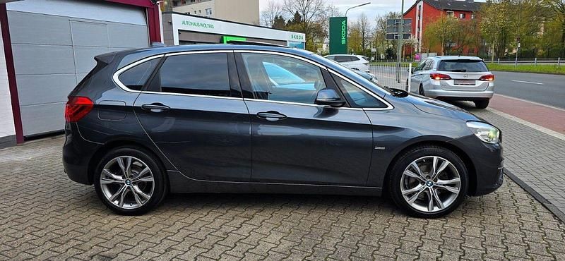 Gebraucht BMW 220 Luxury Line 192 PS (141 kW) 2018 Grau Kombi