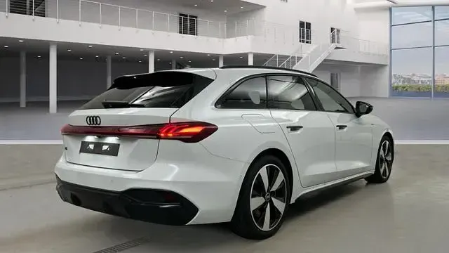 Gebraucht Audi A5 S-line plus 204 PS (150 kW) 2025 Weiß Kombi