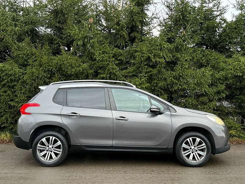 Grau Gebraucht 2014 Peugeot 2008 Active SUV | 5.300 € (Fairer Preis) - Bild 1/4