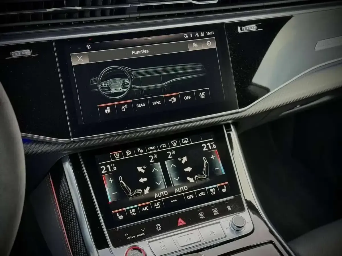 Gebraucht Audi RS Q8 600 PS (441 kW) 2022 Individuallackierungen SUV