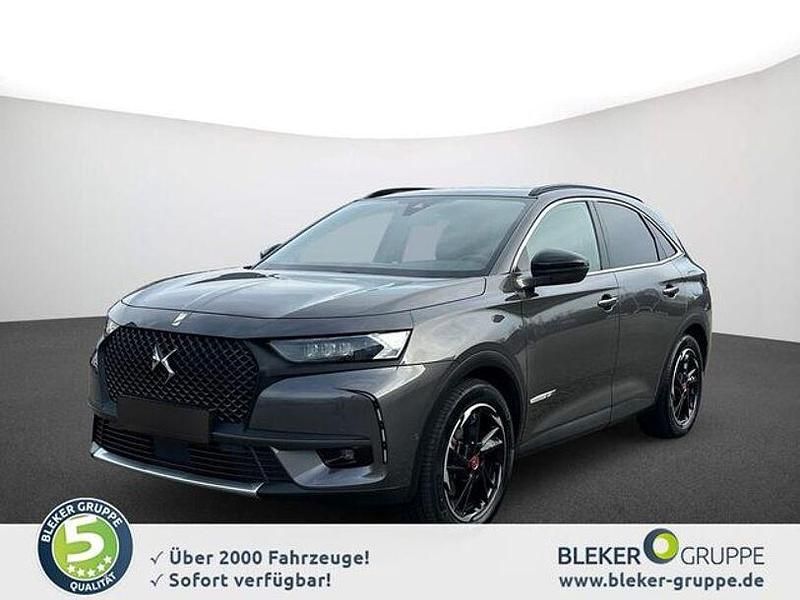 Lackierung platiniumgrau/metallic klarlack Gebraucht 2022 DS Automobiles DS7 Crossback Performance Line Plus SUV | 28.870 € (Fairer Preis) - Bild 1/4
