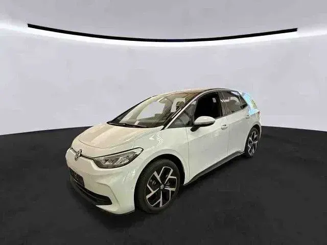 Gebraucht VW ID.3 Pro 150 kW (204 PS) 2024 Gletscherweiß metallic Kleinwagen