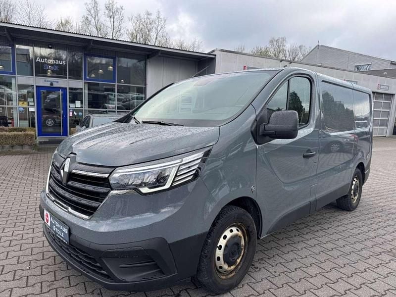 Gebraucht Renault Trafic Komfort 150 PS (110 kW) 2022 Grau Van / Kleinbus
