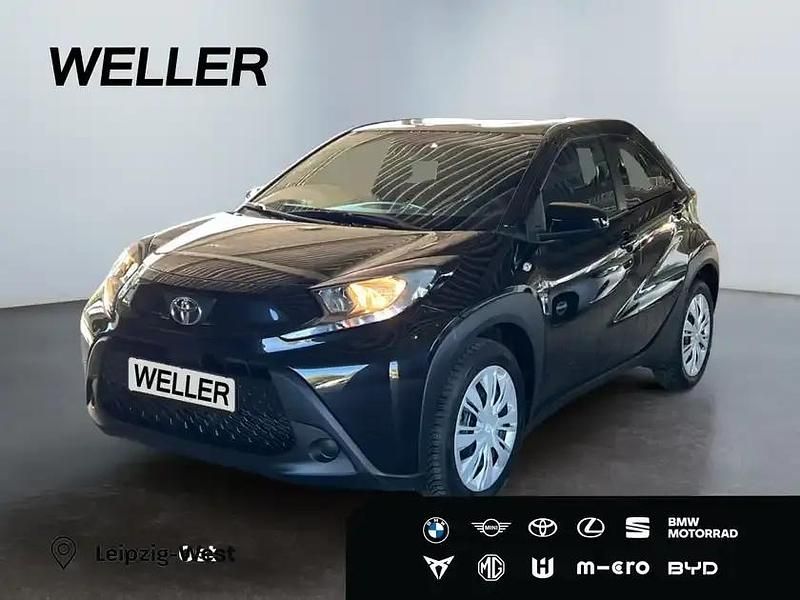 Mysticschwarz mica Neu 2025 Toyota Aygo Kleinwagen | 15.990 € (Guter Preis) - Bild 1/3