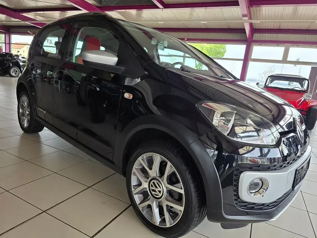 Gebraucht VW cross up! 75 PS (55 kW) 2015 Schwarz Kleinwagen
