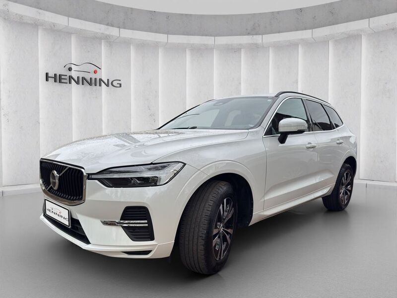 Weiß Gebraucht 2022 Volvo XC60 Momentum SUV | 36.780 € (Guter Preis) - Bild 1/4