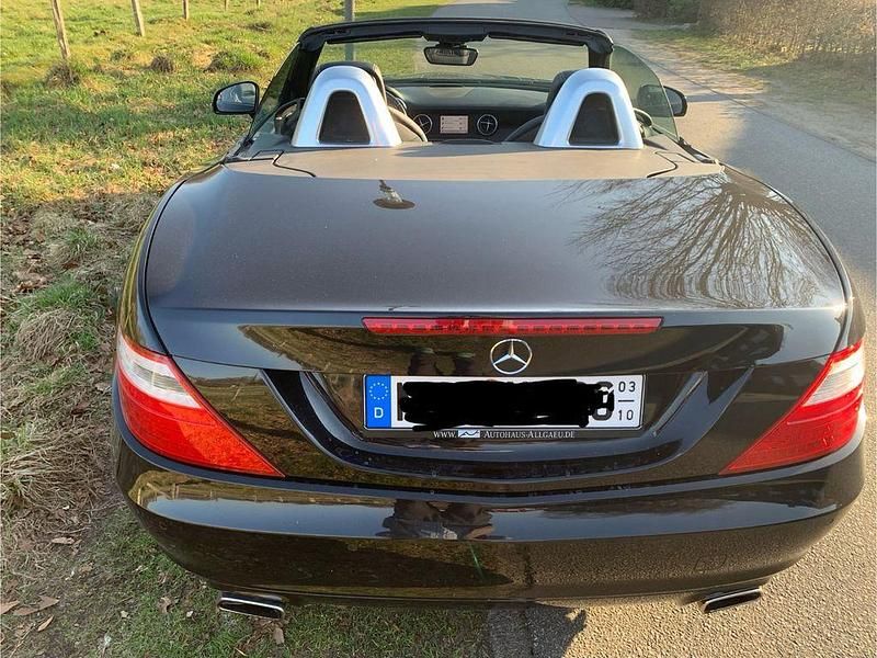 Gebraucht Mercedes SLK200 184 PS (135 kW) 2011 Schwarz Cabrio