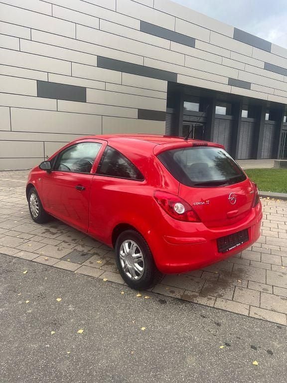 Rot Gebraucht 2009 Opel Corsa Selection Kleinwagen | 2.750 € (Fairer Preis) - Bild 1/4