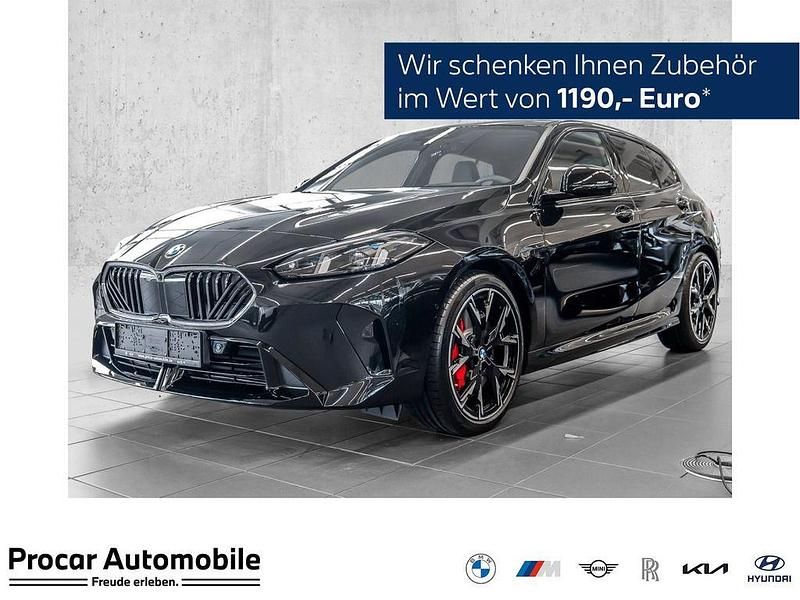 Schwarz Neu 2025 BMW 120 M Sport Kleinwagen | 44.190 € (Teuer) - Bild 1/4