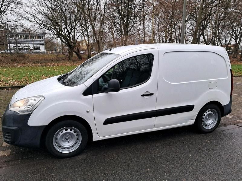 Gebraucht Citroën Berlingo 98 PS (72 kW) 2016 Weiß Van / Kleinbus