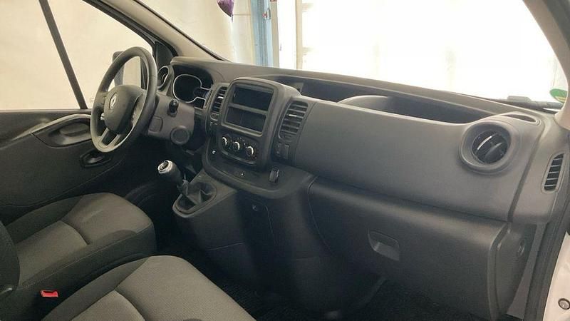 Gebraucht Renault Trafic Komfort 120 PS (88 kW) 2021 Weiß Van / Kleinbus