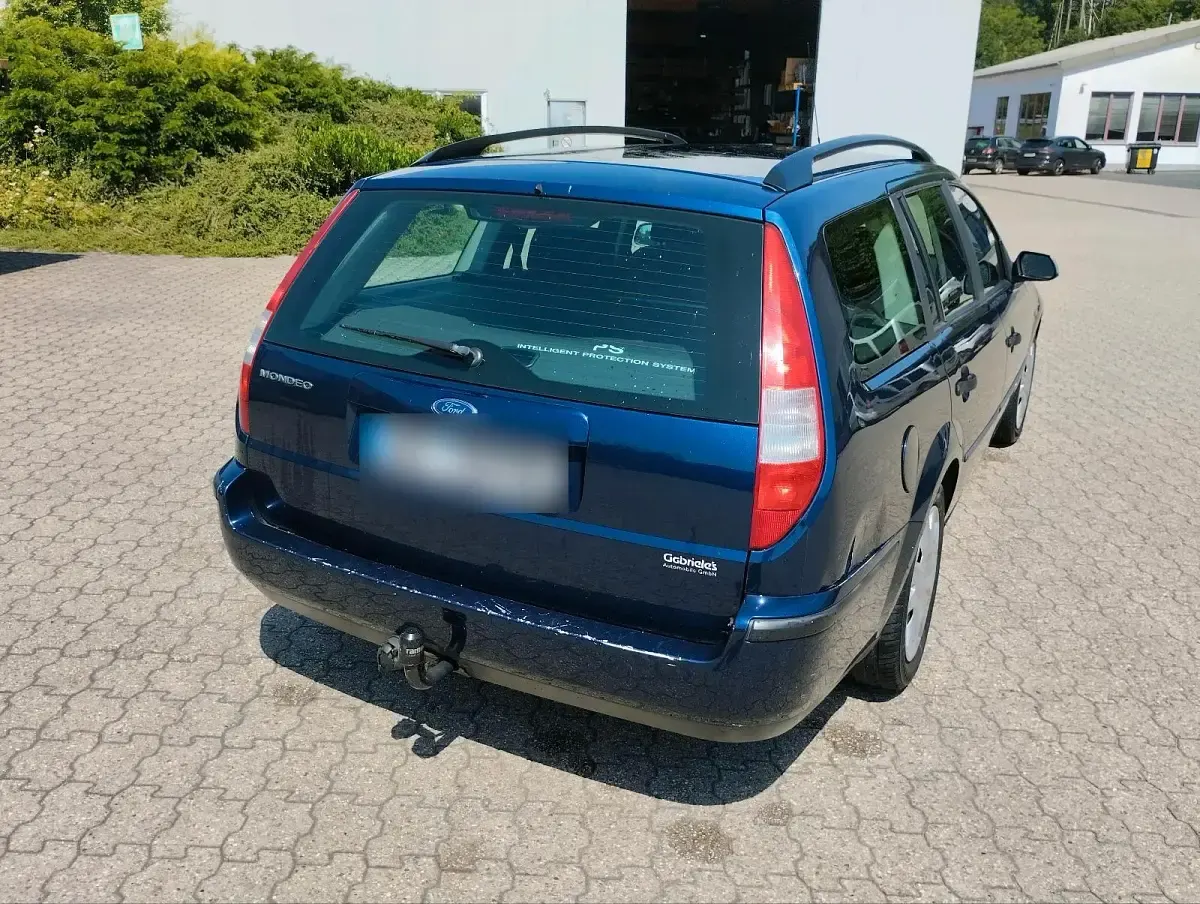 Gebraucht Ford Mondeo 110 PS (80 kW) 2003 Blau Kombi