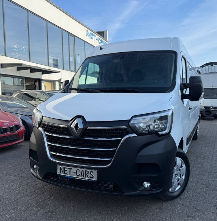 Weiß Gebraucht 2022 Renault Master Komfort Van | 18.950 € (Teuer) - Bild 1/3