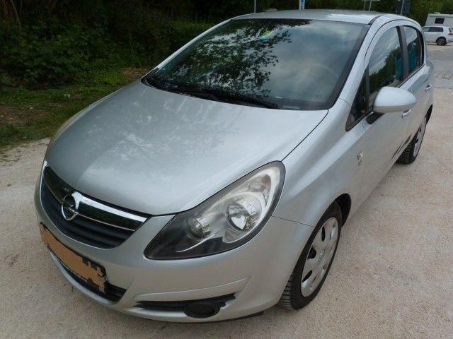 Gebraucht Opel Corsa Innovation 87 PS (63 kW) 2010 Silber Kleinwagen