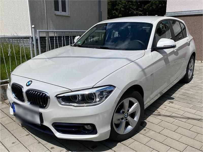 Weiß Gebraucht 2015 BMW 118 Sport Line Kleinwagen | 12.500 € (Superpreis) - Bild 1/4