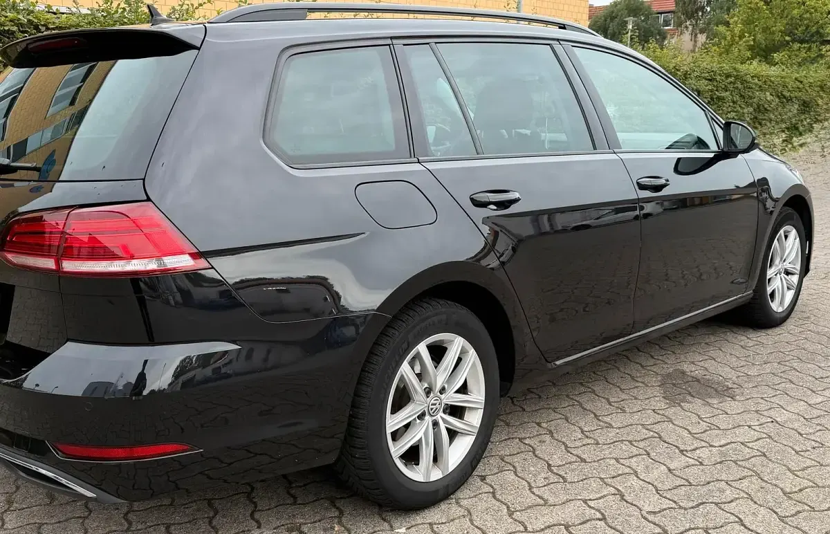 Gebraucht VW Golf VII 150 PS (110 kW) 2020 Schwarz Kombi