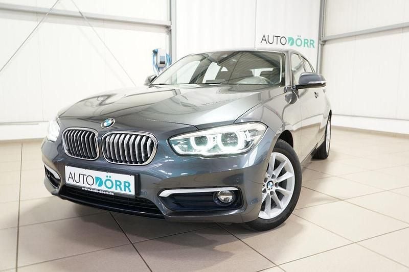 Grau Gebraucht 2019 BMW 116 Urban Line Kleinwagen | 15.900 € (Guter Preis) - Bild 1/4