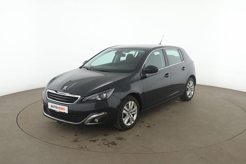 Gebraucht Peugeot 308 Allure 131 PS (96 kW) 2017 Grau Limousine