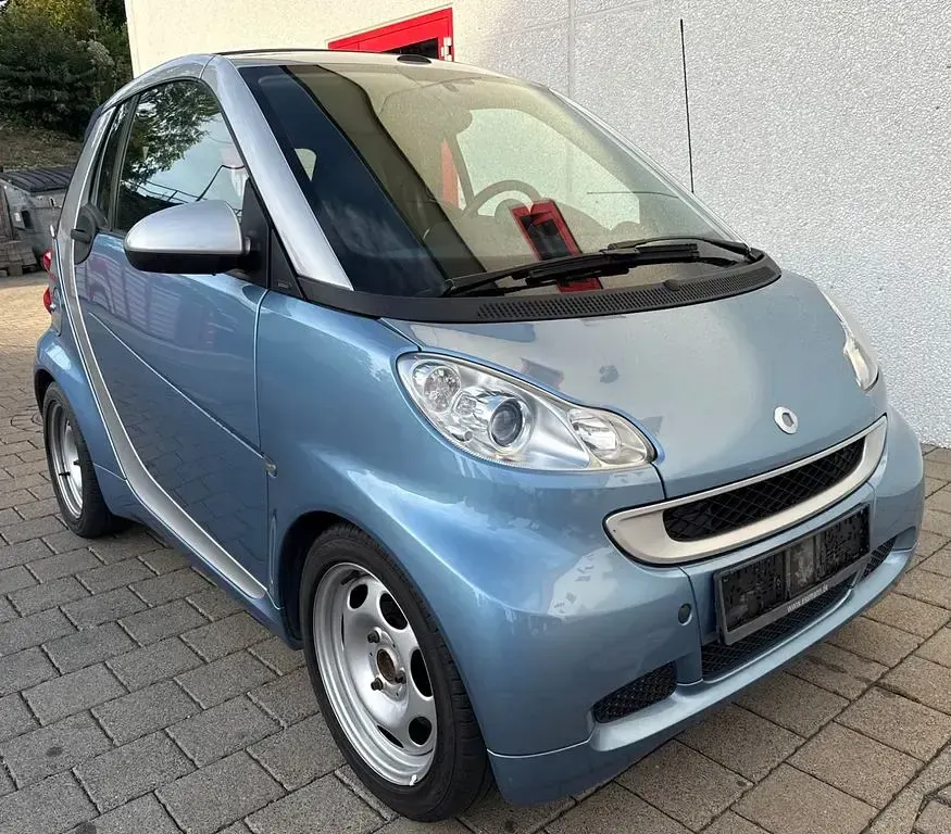 Gebraucht Smart ForTwo Cabrio 54 PS (39 kW) 2011 Blau Cabrio