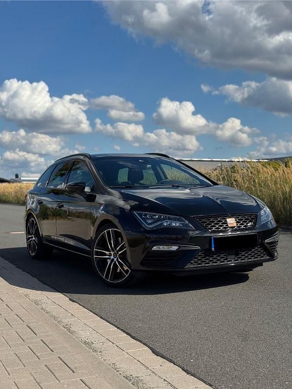 Schwarz Gebraucht 2020 Cupra Leon Kombi | 24.500 € (Guter Preis) - Bild 1/4