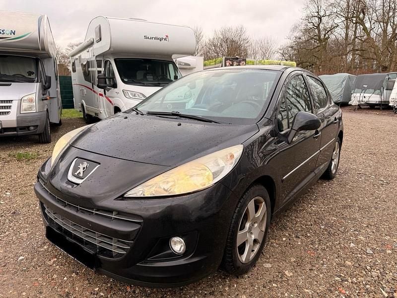 Gebraucht Peugeot 207 155 PS (114 kW) 2011 Schwarz Kleinwagen