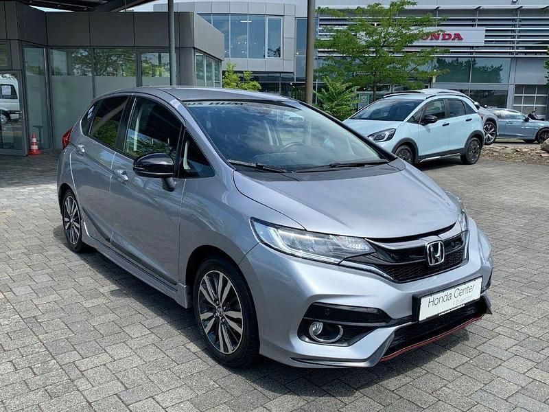 Lunar silver Gebraucht 2018 Honda Jazz Dynamic Kleinwagen | 16.980 € (Fairer Preis) - Bild 1/4