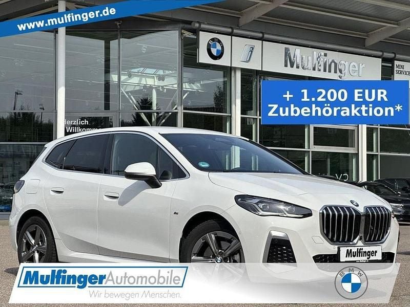 Alpinweiss Gebraucht 2024 BMW 220 M Sport Kombi | 31.911 € (Guter Preis) - Bild 1/4