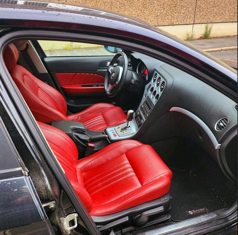 Schwarz Gebraucht 2007 Alfa Romeo 159 Kombi | 3.800 € (Etwas zu teuer) - Bild 1/4