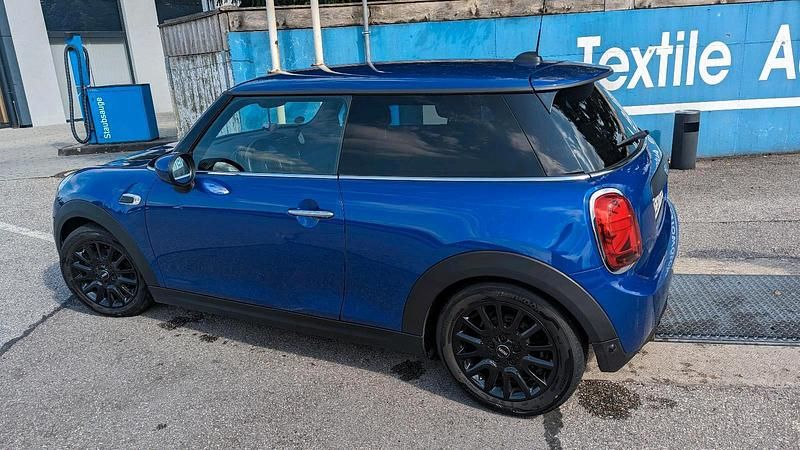 Gebraucht Mini ONE 115 PS (84 kW) 2021 Blau Kleinwagen