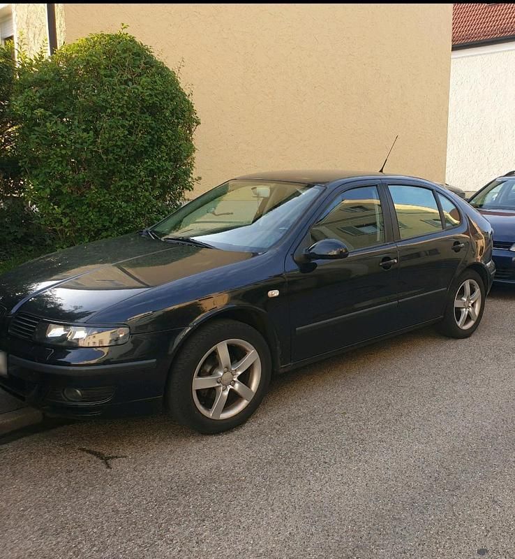 Usata Seat Leon 103 CV (75 kW) 2005 Nero Utilitaria