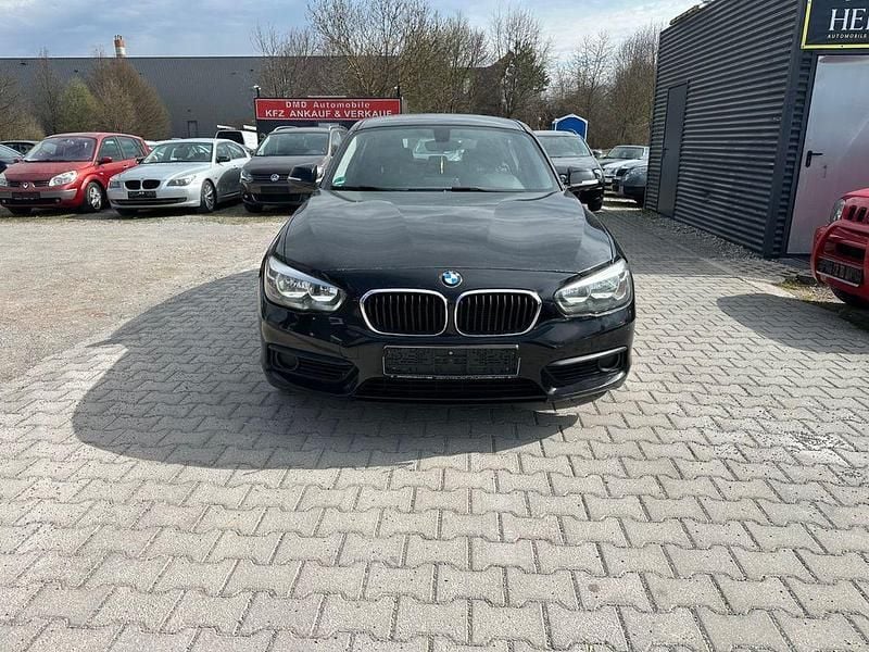 Gebraucht BMW 116 116 PS (85 kW) 2015 Schwarz Kleinwagen