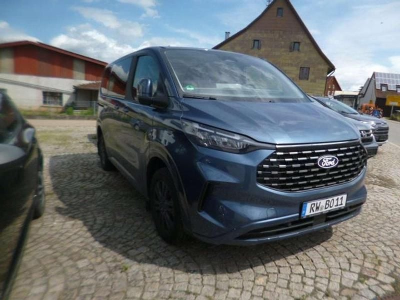 Blau Gebraucht 2024 Ford Transit Custom Titanium Kombi | 48.799 € (Guter Preis) - Bild 1/4