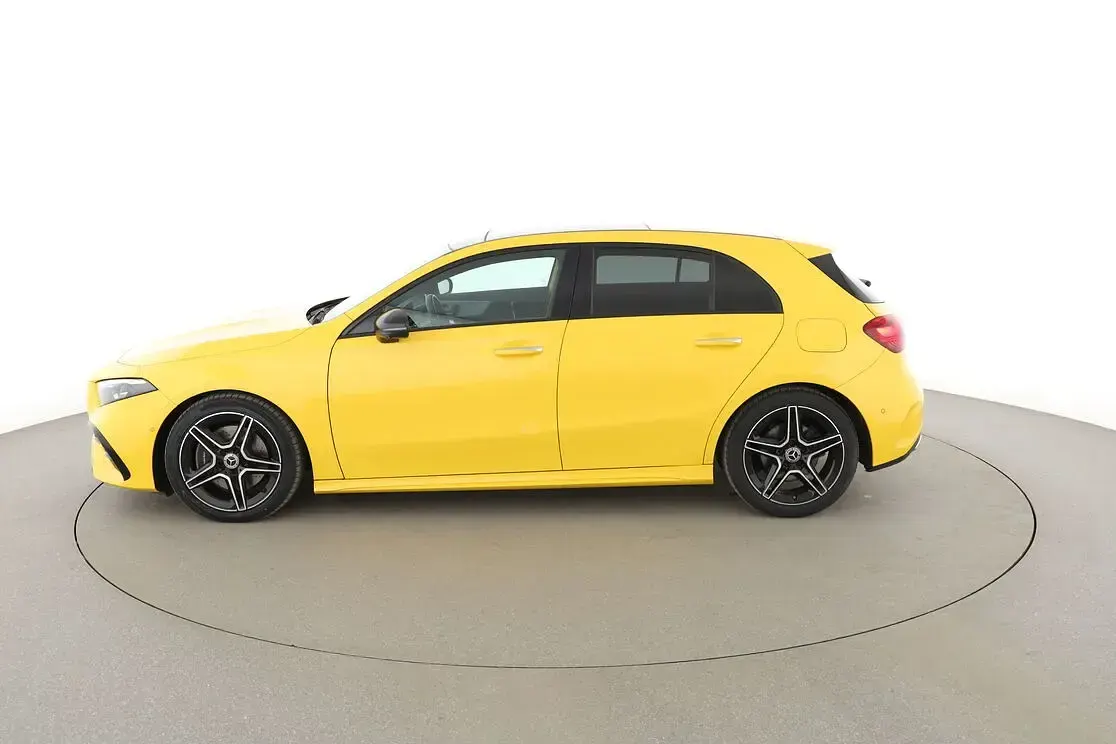 Gebraucht Mercedes A220 AMG line 204 PS (150 kW) 2023 Gelb Limousine