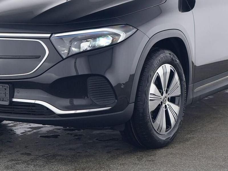 Gebraucht Mercedes EQA300 Advanced 167 kW (228 PS) 2023 Schwarz, SUV