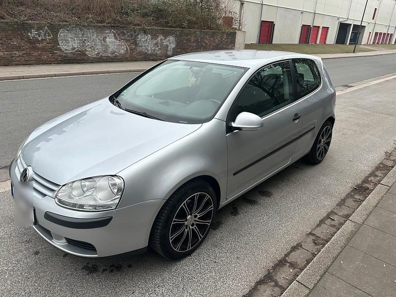 Gebraucht VW Golf V 75 PS (55 kW) 2005 Silber Kleinwagen