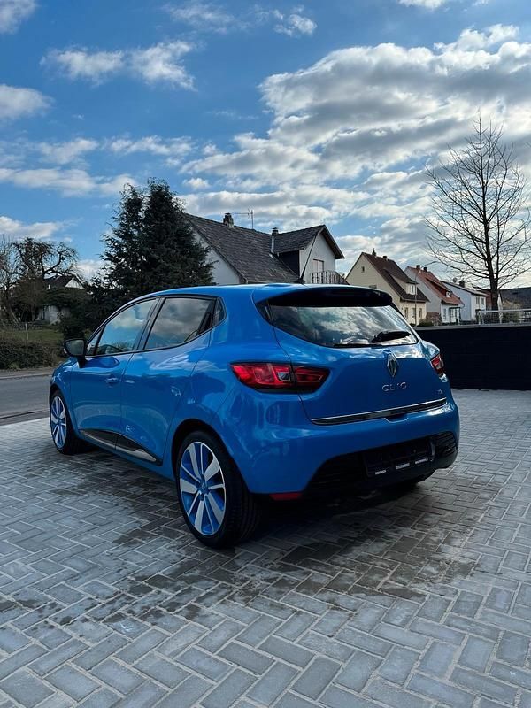Gebraucht Renault Clio IV 90 PS (66 kW) 2013 Blau Kleinwagen