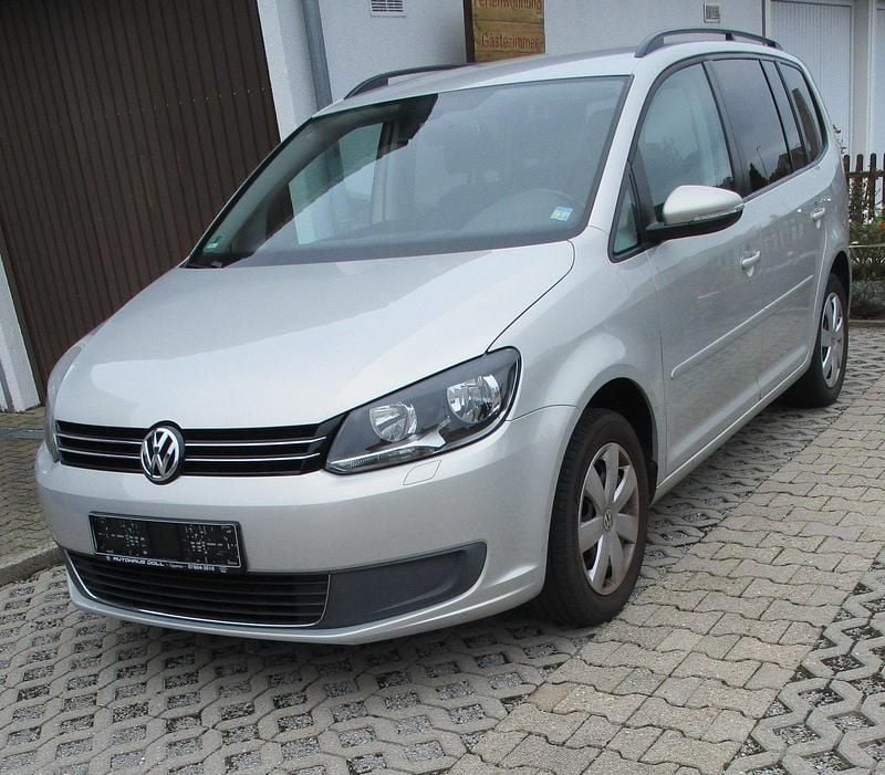 Andere farben Gebraucht 2011 VW Touran Trendline Van / Kleinbus | 5.000 € (Superpreis) - Bild 1/4