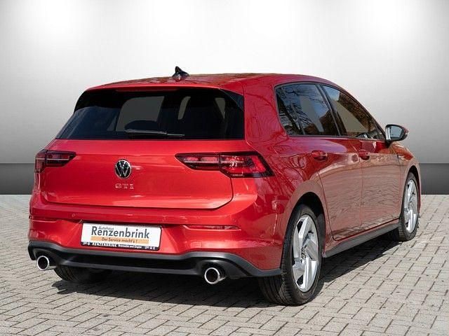 Gebraucht VW Golf VIII GTI 245 PS (180 kW) 2022 Kings red metallic (metallic) Limousine