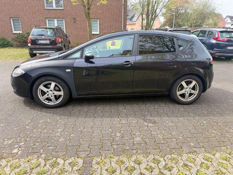 Second-hand Seat Leon 102 CP (75 kW) 2007 Negru Hatchback