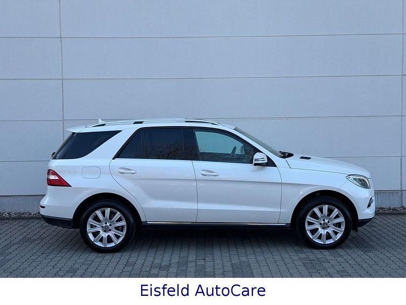Gebraucht Mercedes ML350 258 PS (189 kW) 2013 Weiß SUV