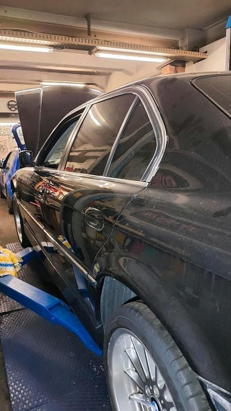 Second-hand BMW 735L 1999 Berlinǎ