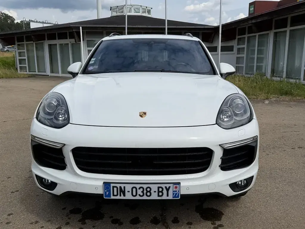 Gebraucht Porsche Cayenne 333 PS (244 kW) 2015 Weiß SUV