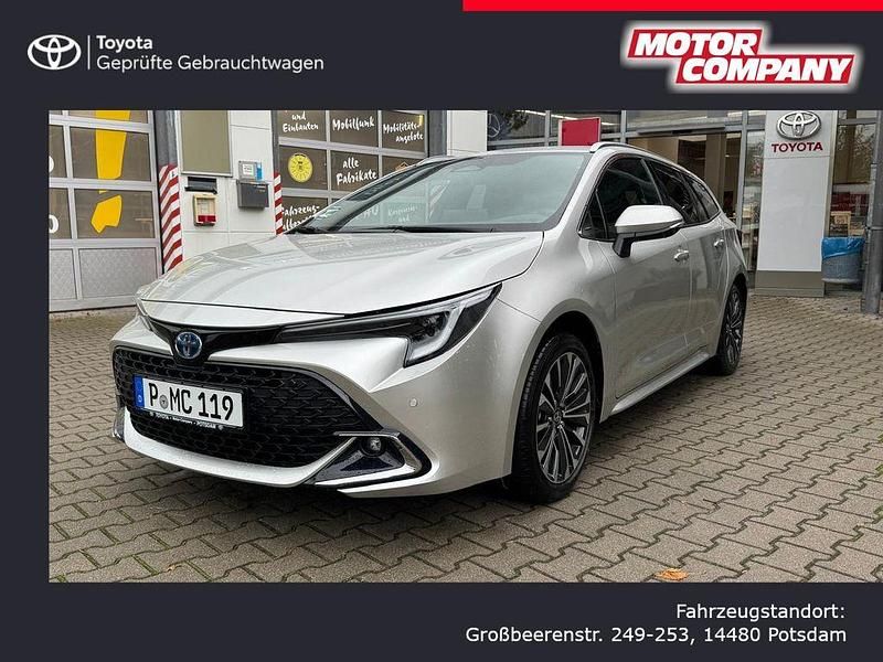 Silber Gebraucht 2025 Toyota Corolla Team Kombi | 35.490 € (Teuer) - Bild 1/4